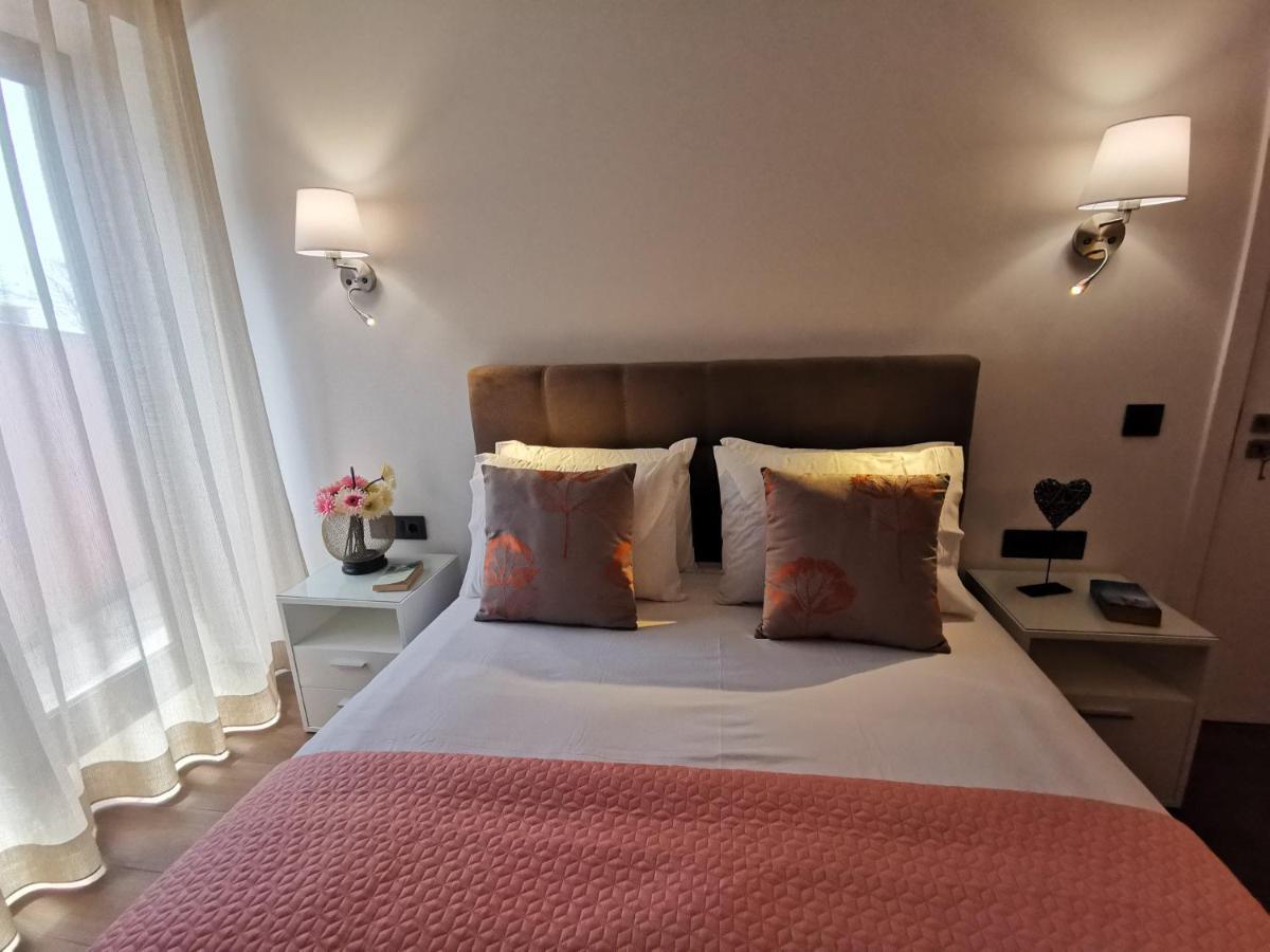 Charming Studios In Calheta Beach - Villa Esmeralda Exterior foto